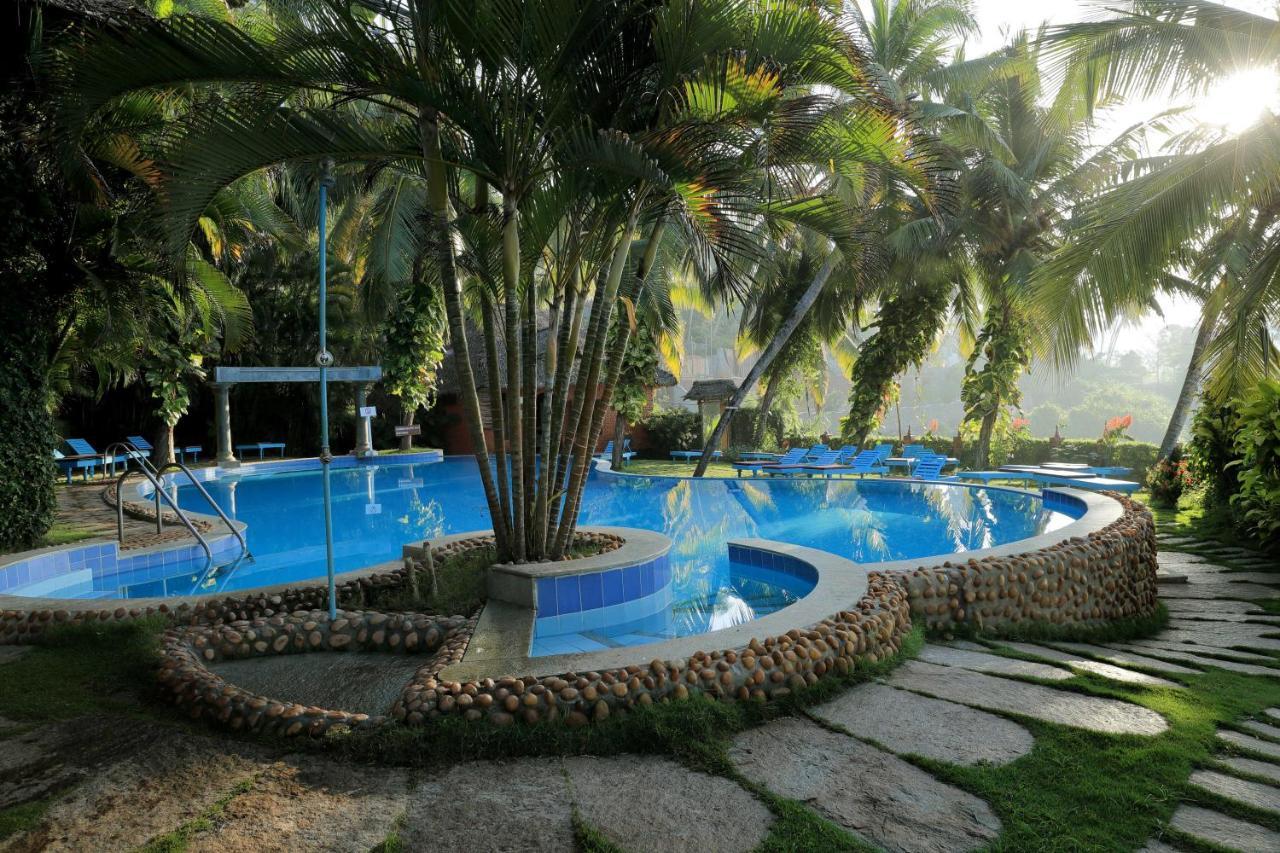 Soma Manaltheeram Ayurveda Beachvillage Kovalam Exteriör bild
