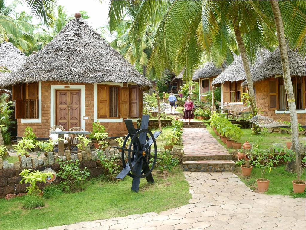 Soma Manaltheeram Ayurveda Beachvillage Kovalam Exteriör bild