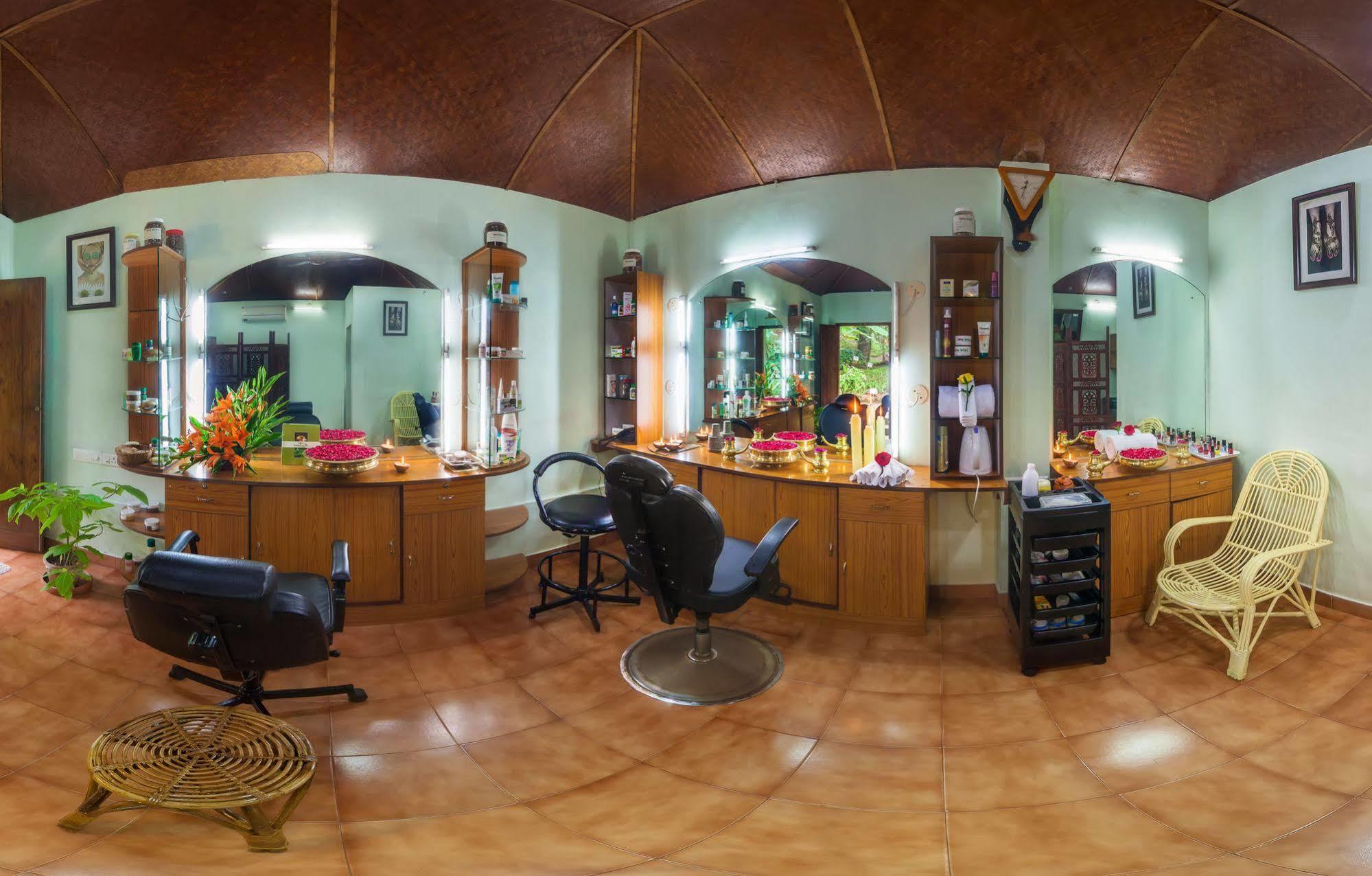 Soma Manaltheeram Ayurveda Beachvillage Kovalam Exteriör bild