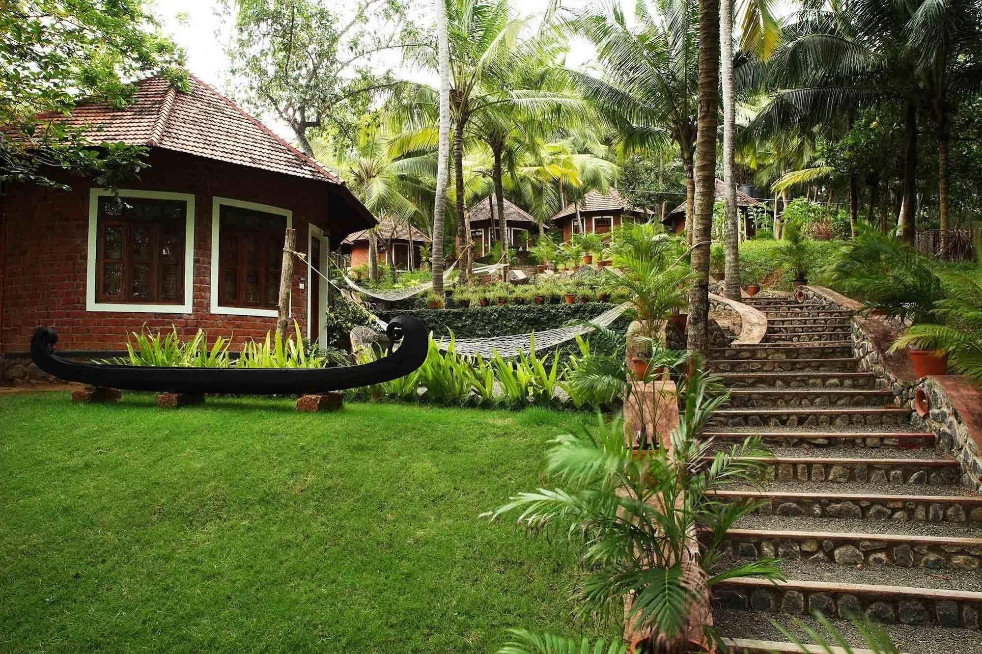 Soma Manaltheeram Ayurveda Beachvillage Kovalam Exteriör bild